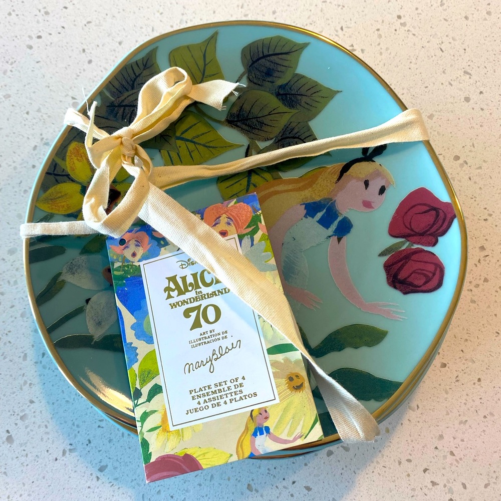 Disney’s Alice in Wonderland Mary Blair 70th Anniversary Plates